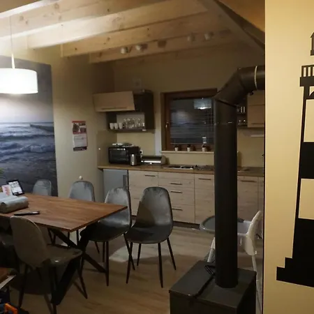 Dom wakacyjny Osada Cztery Pory Roku -dom Lato